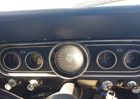 1966 Ford Mustang z USA, uszkodzony, nr VIN 6F08T344037